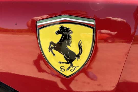F40 detail 3
