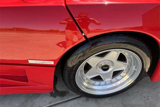 F40 detail 4