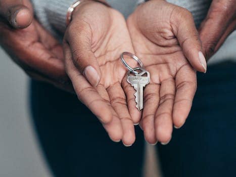 How to Handle Property Management in a Homeowners Association (HOA)