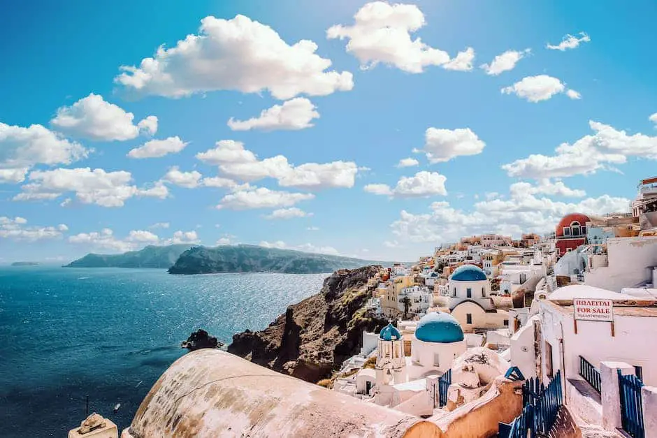 Unique Attributes of Santorini's Real Estate Market