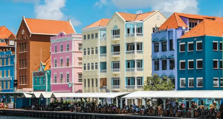 From Past to Present: The Evolution of Willemstad, Curaçao's Architecture