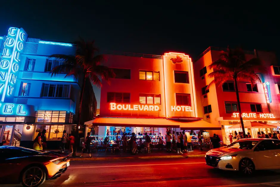 Under cover of darkness: inside São Paulo's vast illegal Feirinha night  market, Cities